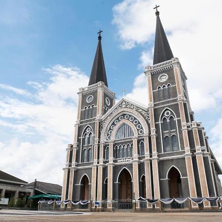 Poonpun Poshtel Vandrehjem Chanthaburi Eksteriør billede